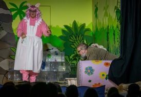 Wutz (Claudia Martens) und König Pumponell der 55. (Dr. Norbert Husfeld)